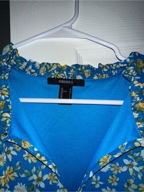 Forever 21 Blue Floral Ruffle-Trim Blouse
